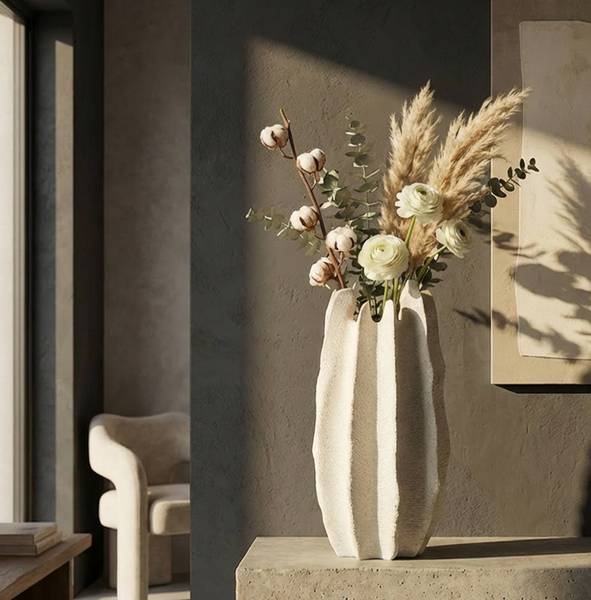 Vaas Ester beige - hars - 23 x 50 x 23 cm