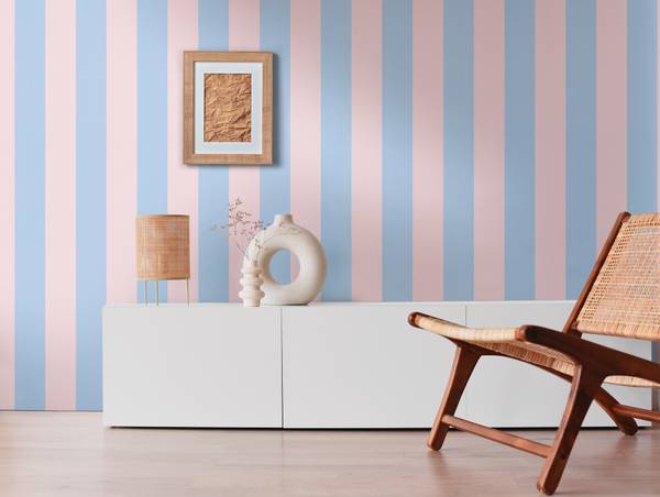 Vliestapete Soft Stripes Blau - Hellrosa