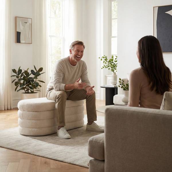 Sitzbank aus Teddystoff Cremeweiß