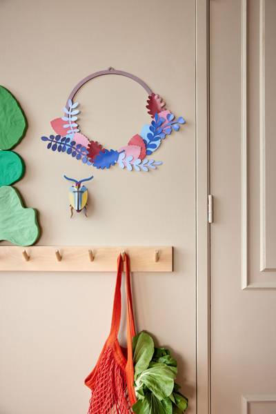 Wandobjekt Käfer-Blumenkranz Naturfaser - Papier - 31 x 31 x 1 cm