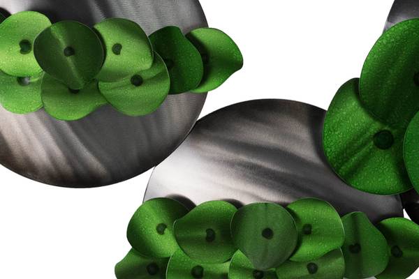 Sculpture murale Disques Mavro Beige - Vert - Métal - 142 x 59 x 11 cm