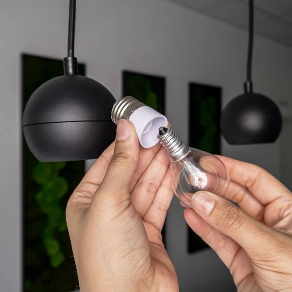 4x E27 auf E14 Lampensockel Adapter Weiß - Kunststoff - 3 x 10 x 10 cm