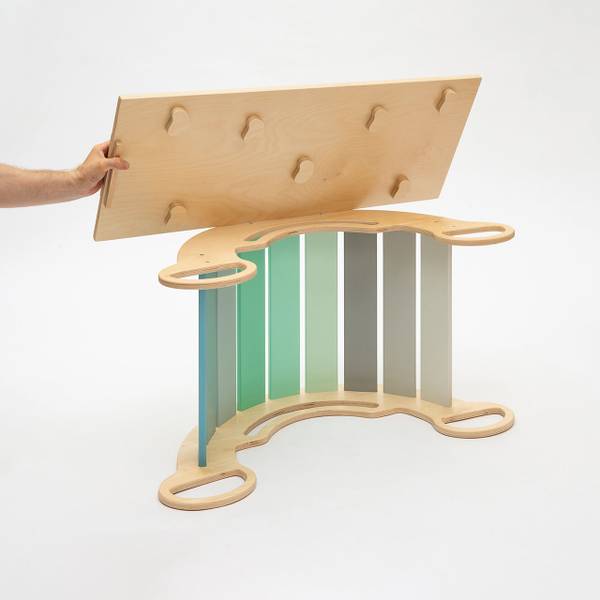 Montessori-Balancewippe mit Kletterbrett Grün - Holzwerkstoff - 43 x 41 x 91 cm
