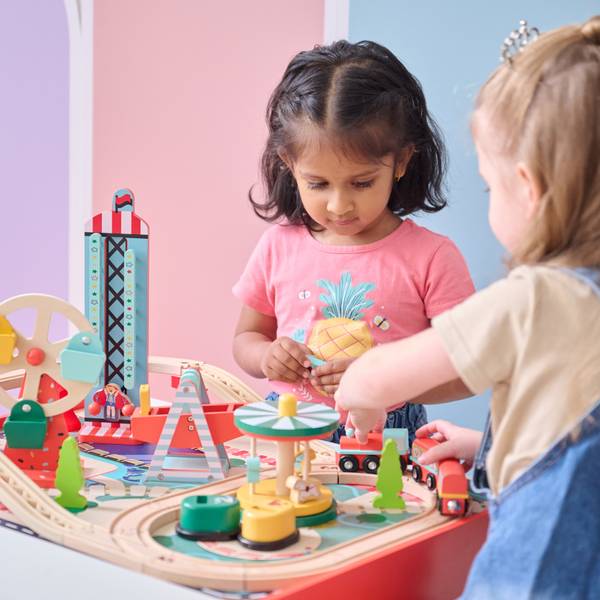 Eisenbahn Spieltisch T-AT-0006-00A Holzwerkstoff - 47 x 30 x 62 cm