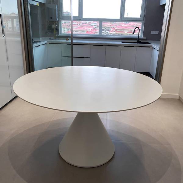 Tisch T1209 110 x 110 cm