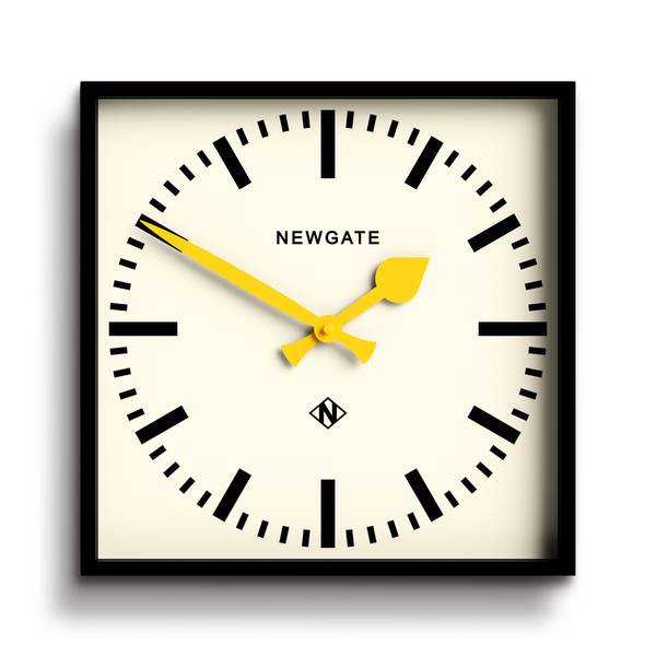 Wanduhr Number Five Gelb