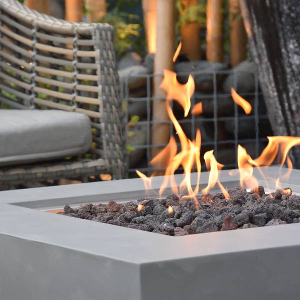Westport Gasfeuertisch aus Beton Grau - Naturfaser - 86 x 36 x 86 cm
