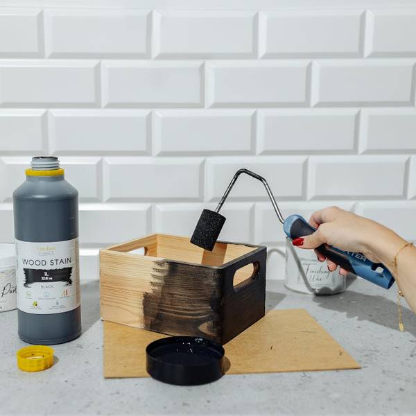 Holzbeize Heddy Schwarz - Kunststoff - 8 x 24 x 8 cm