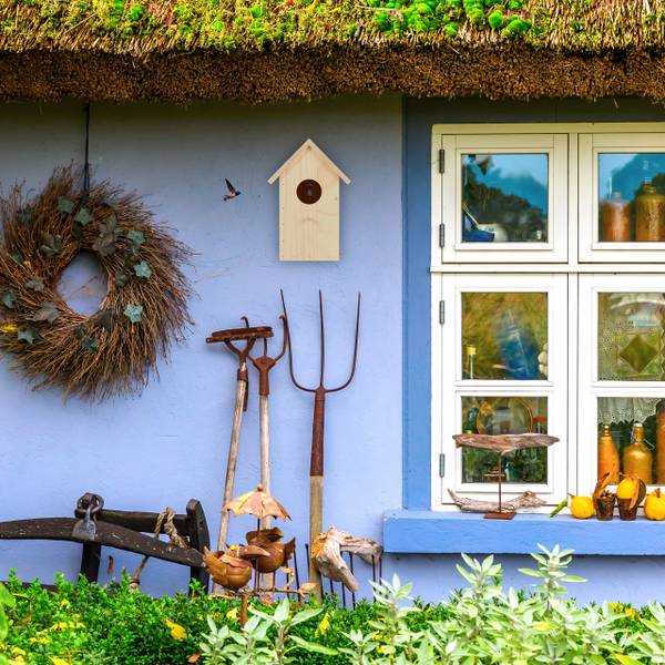 Nestkast koolmees met klep bruin - plaatmateriaal op houtbasis - 17 x 26 x 16 cm