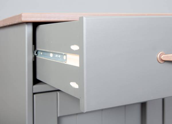 Buffet mit 3 Türen und 3 Schubladen Grau - Massivholz - 45 x 86 x 131 cm