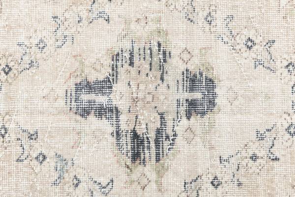 Tapis Ultra Vintage CMVIII Beige - Laine - 137 x 1 x 254 cm