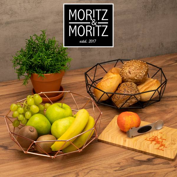 kuscheliges sofa Serienmarathon Set-up 🎬 Alles daran schreit nach Gemütlichkeit! Das kuschelige lädt direkt zum Abschalten ein, das Lowboard in sanften Holztönen lässt den ganzen Raum noch offener und einladende Platte