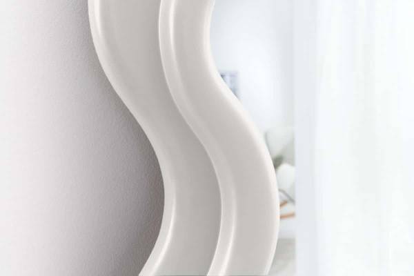 Wandspiegel CURVY Weiß - Glas - Kunststoff - 70 x 160 x 5 cm