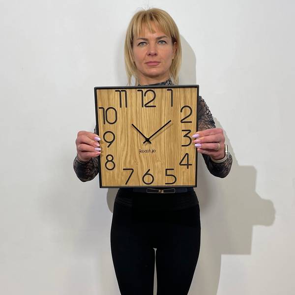 Wanduhr HOLZSQUADRAT 30 x 30 cm