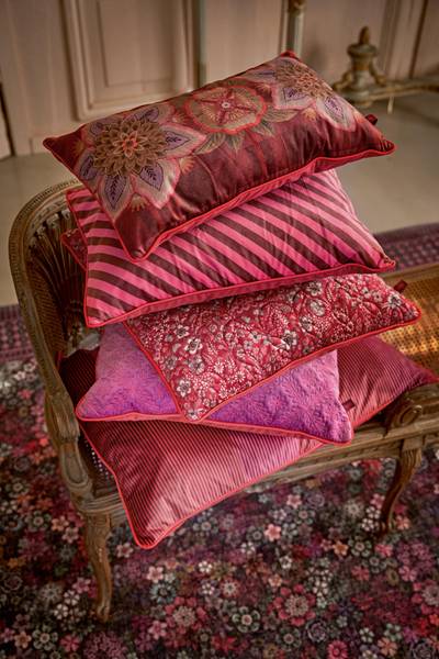 Sierkussen gewatteerd Daisy roze