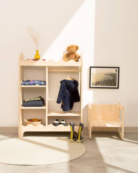 Möbel aus Montessori-Kiefer. Beige - Massivholz - 30 x 100 x 75 cm