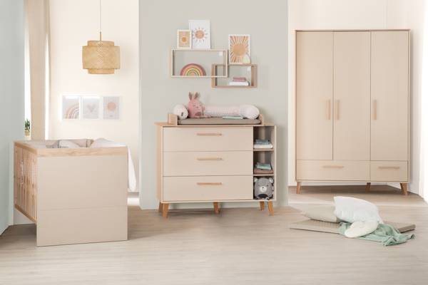 Kleiderschrank 3 türig Jil Beige - Holzwerkstoff - Massivholz - 138 x 200 x 55 cm