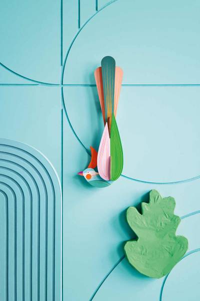 Wandobjekt Regenbogenschwanz-Vogel Grün - Pink - Naturfaser - Papier - 11 x 5 x 32 cm