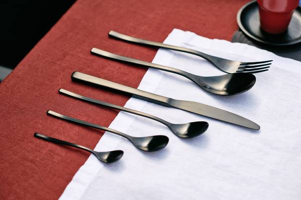 couverts ILLNAU Set de 4 Noir