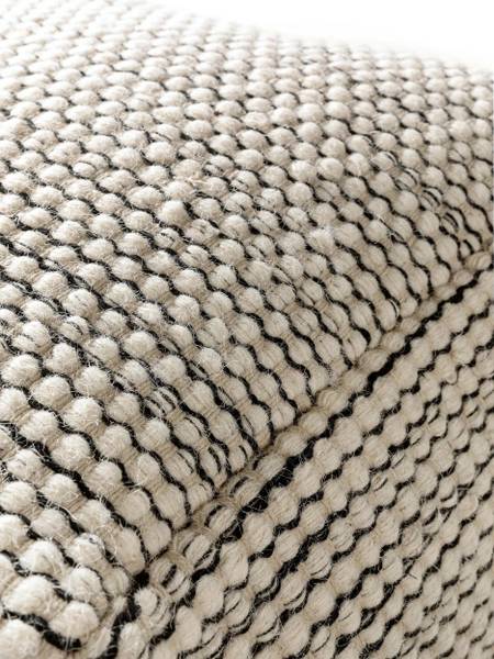 Handgefertigter Woll-Pouf Rocco Beige