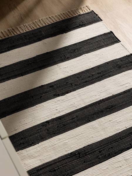Tapijt van gerecycled materiaal Tom zwart - wit - 70 x 200 cm