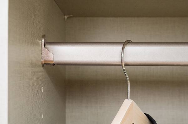 Schwebetürenschrank SKØP reflect+ Graphit - 405 x 236 cm - 3 Türen