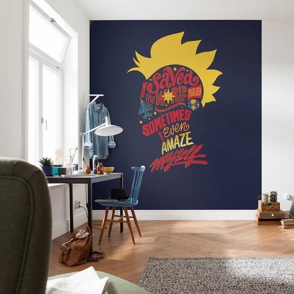Fotobehang Captain Marvel & the World vlies - meerdere kleuren