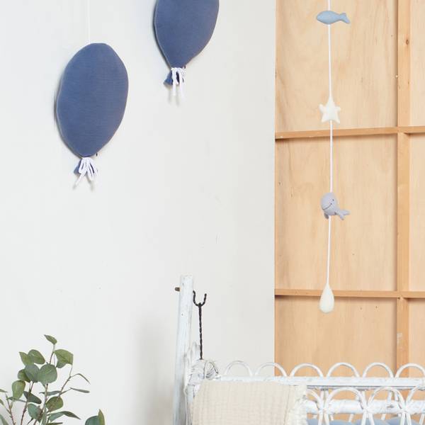 Wandgirlande Wal Small Musselin - Cremeweiß / Hellblau