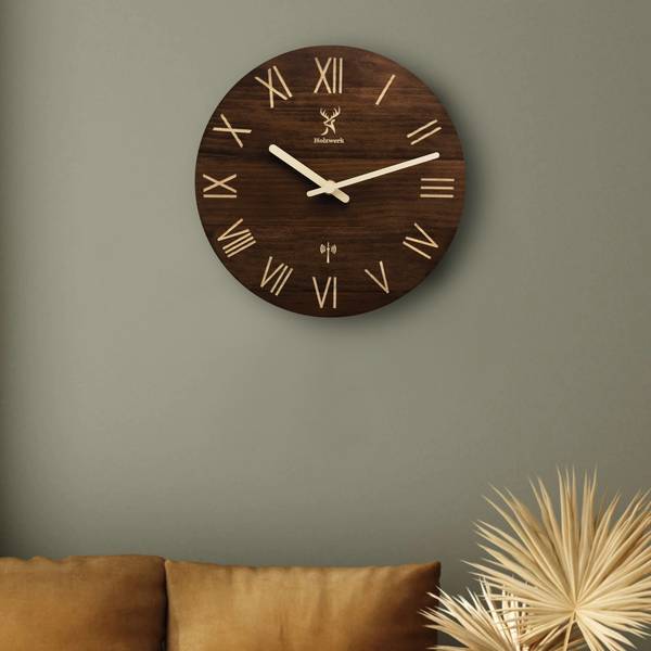 Funk-Wanduhr LAUENAU Braun - Metall - Massivholz - 40 x 40 x 3 cm