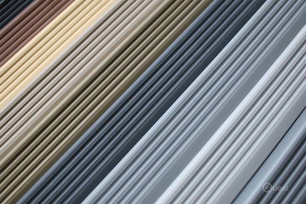 Selbstklebendes Treppenkantenprofil ND Beige - Tiefe: 80 cm