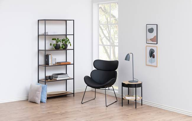 Loungesessel MONTALA Schwarz/Schwarz Sitzbezug: Kunstleder Sitzrahmen: Sperrholz Beine: Eisen, pulverbeschichtet 69 x 91 x 79cm