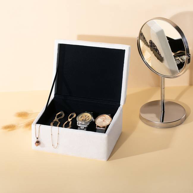 Schmuckkasten Lash Typ B 19 x 12 x 23cm Weiß/Weiß