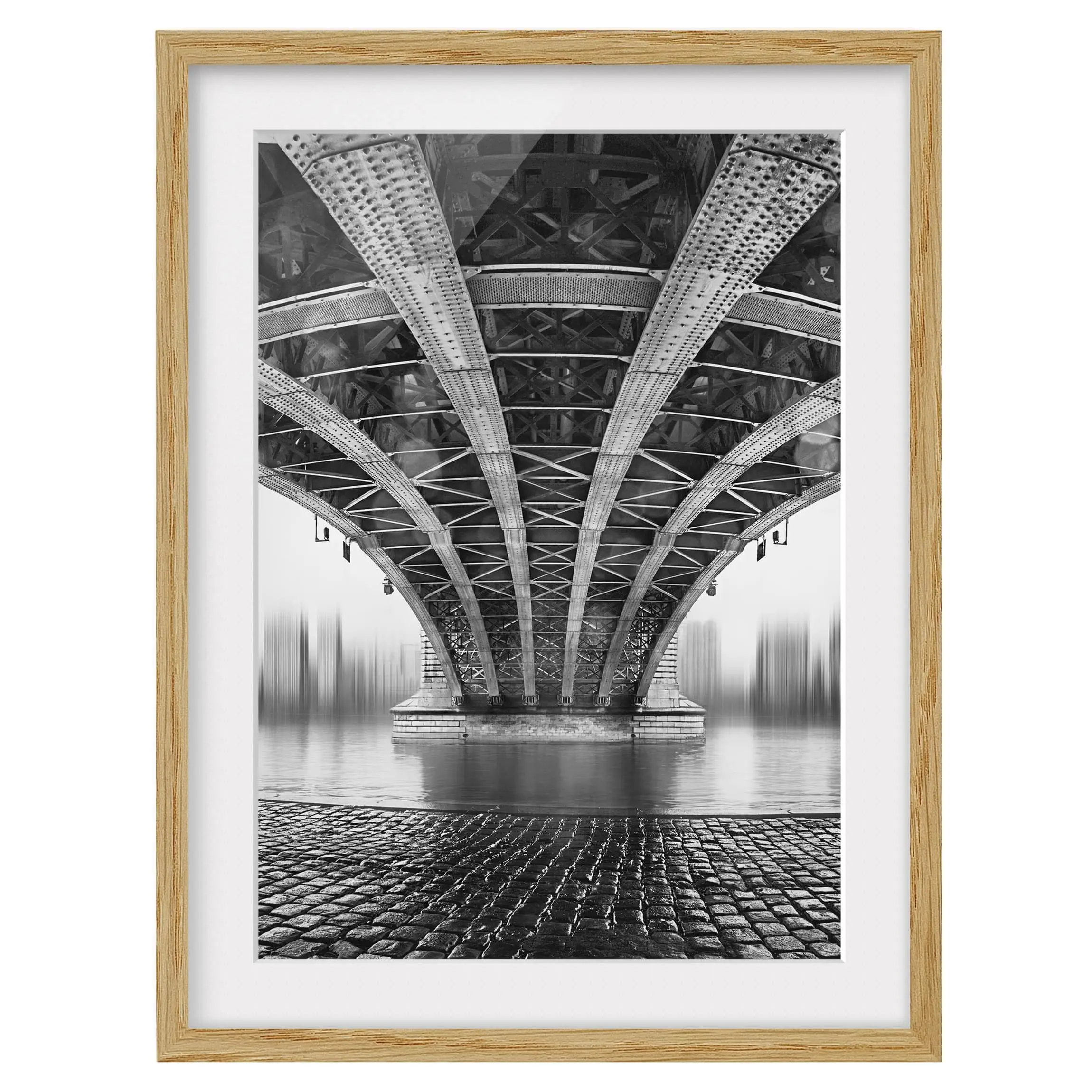 Bild Under The Iron IV Bridge