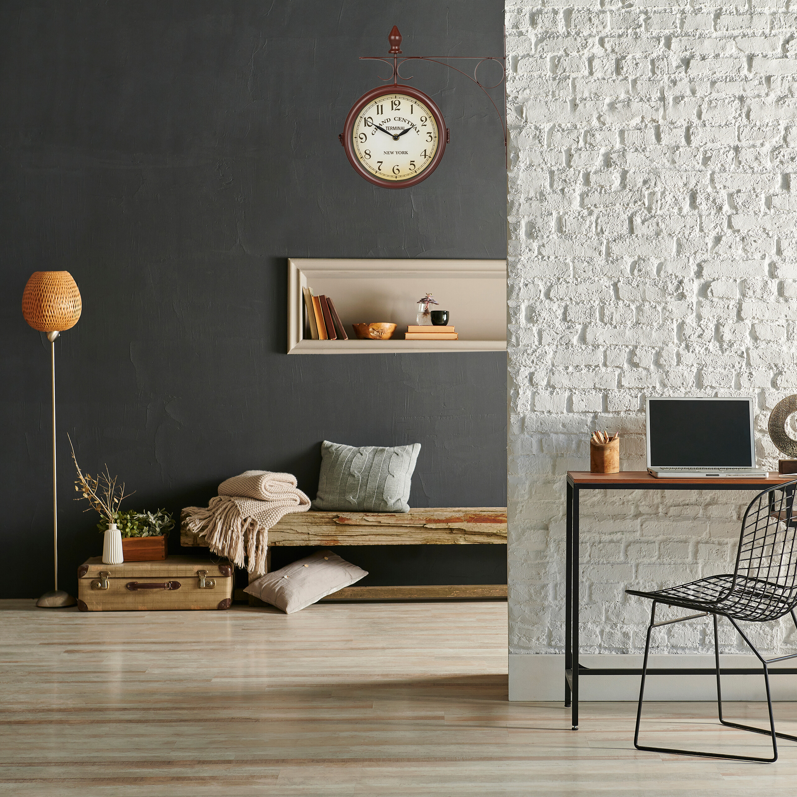 Dubbelzijdige stationsklokken voor elk interieur Dubbelzijdige stationsklokken voor elk interieur