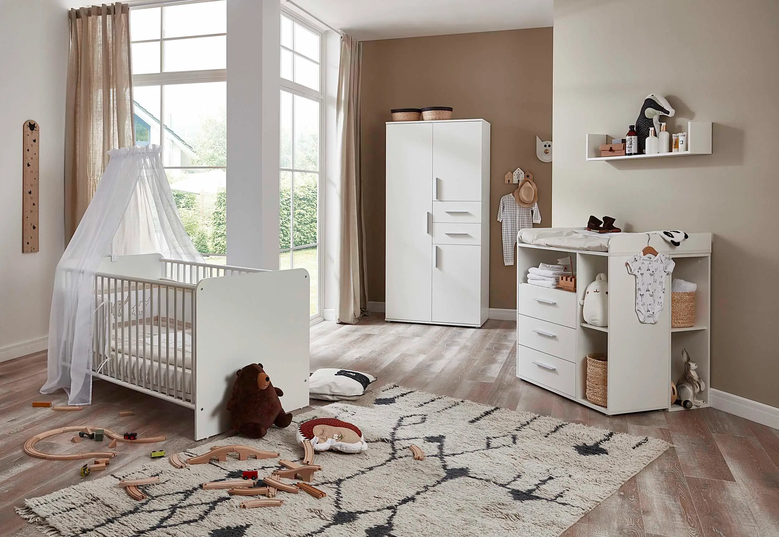 Aliya mit Umbauseiten-Set Babyzimmer 2
