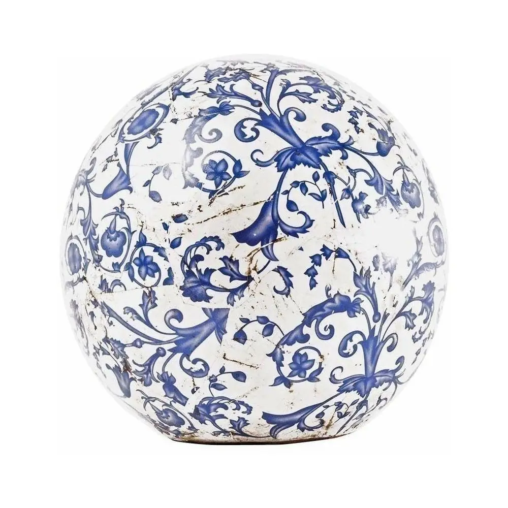 Patinierter Ball aus Keramik