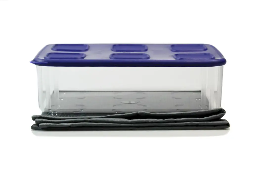 TUPPERWARE Clear 1,6 Mates L GLASTUCH 