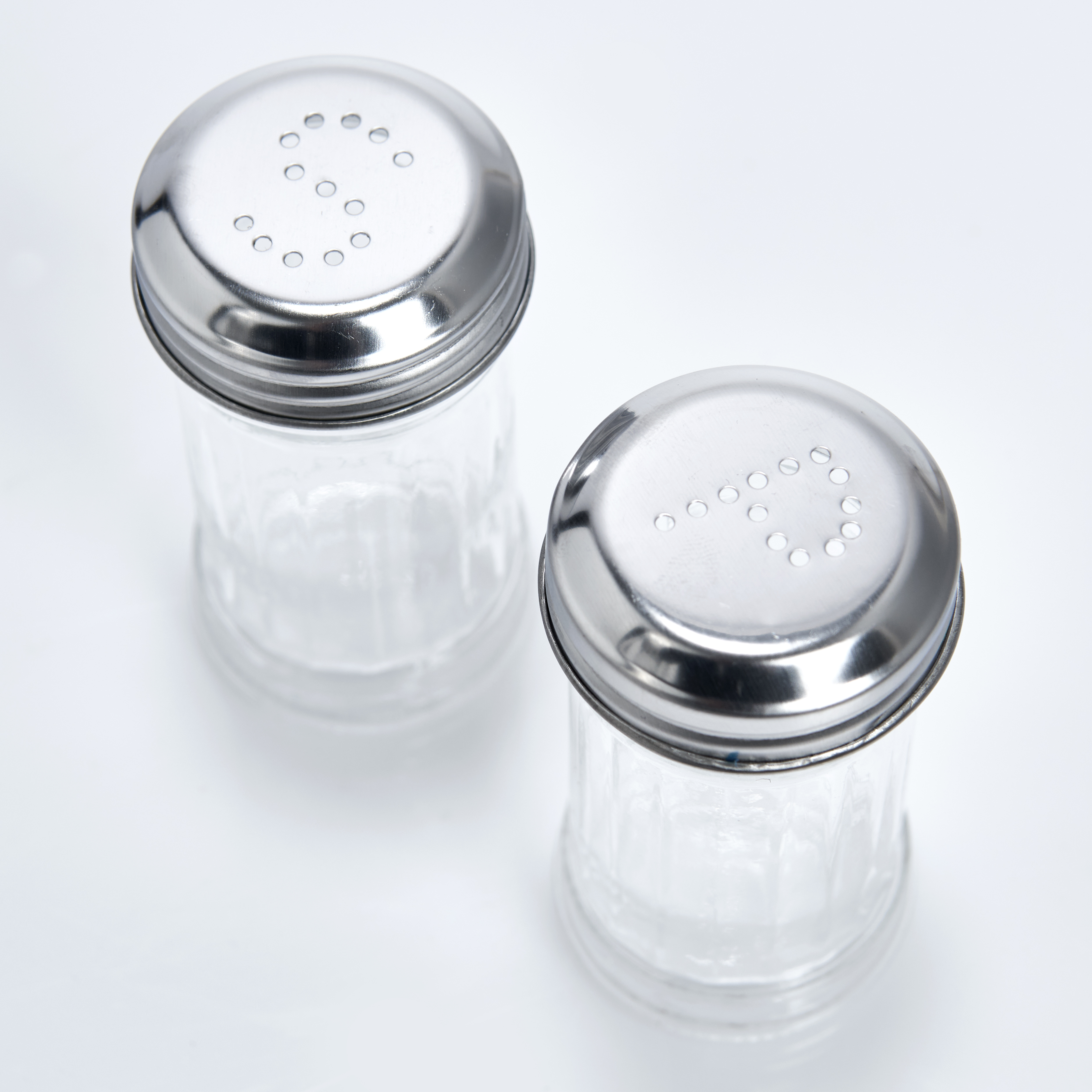 24 Stück Salz- & Pfefferstreuer Aus Acryl – Transparent, 118 Ml, Mit Perforiertem Deckel