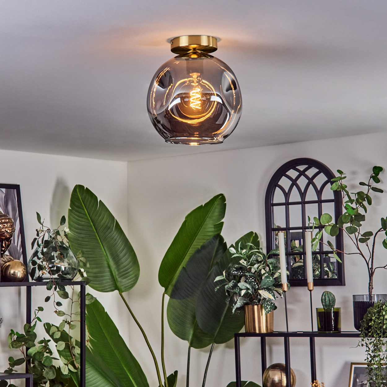 hofstein Pendelleuchte Hängelampe aus Metall/Holz/Glas in Schwarz/Natur-/Goldfarben, ohne Leuchtmittel, Hängeleuchte im Retro/Boho Design mit Glasschirmen und Holzbalken, E27 hofstein Pendelleuchte Hängelampe aus Metall/Holz/Glas in Schwarz/Natur-/Goldfarben, ohne Leuchtmittel, Hängeleuchte im Retro/Boho Design mit Glasschirmen und Holzbalken, E27