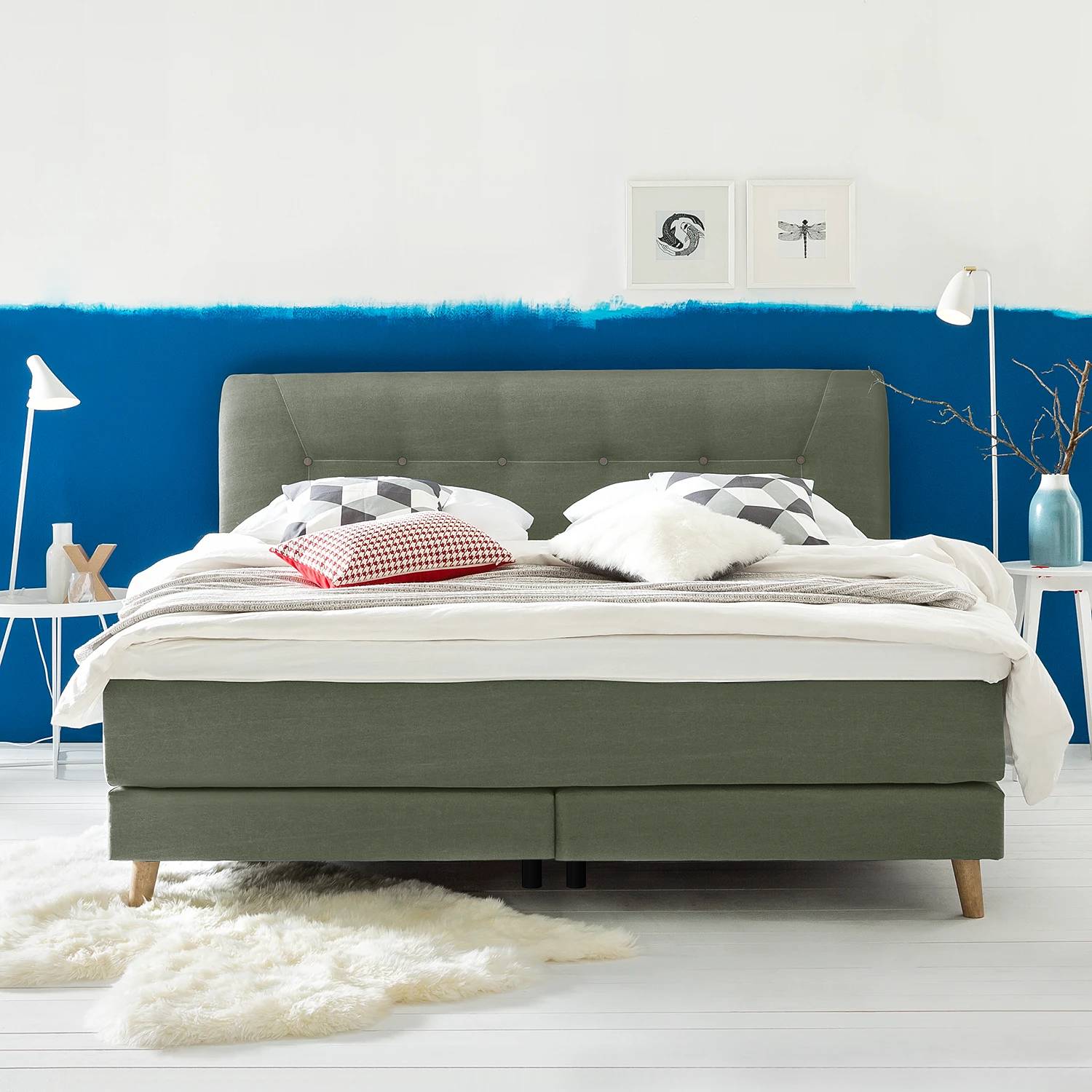 home24 Mørteens Boxspringbett Mälby 200x200 cm Webstoff Khaki mit Topper
