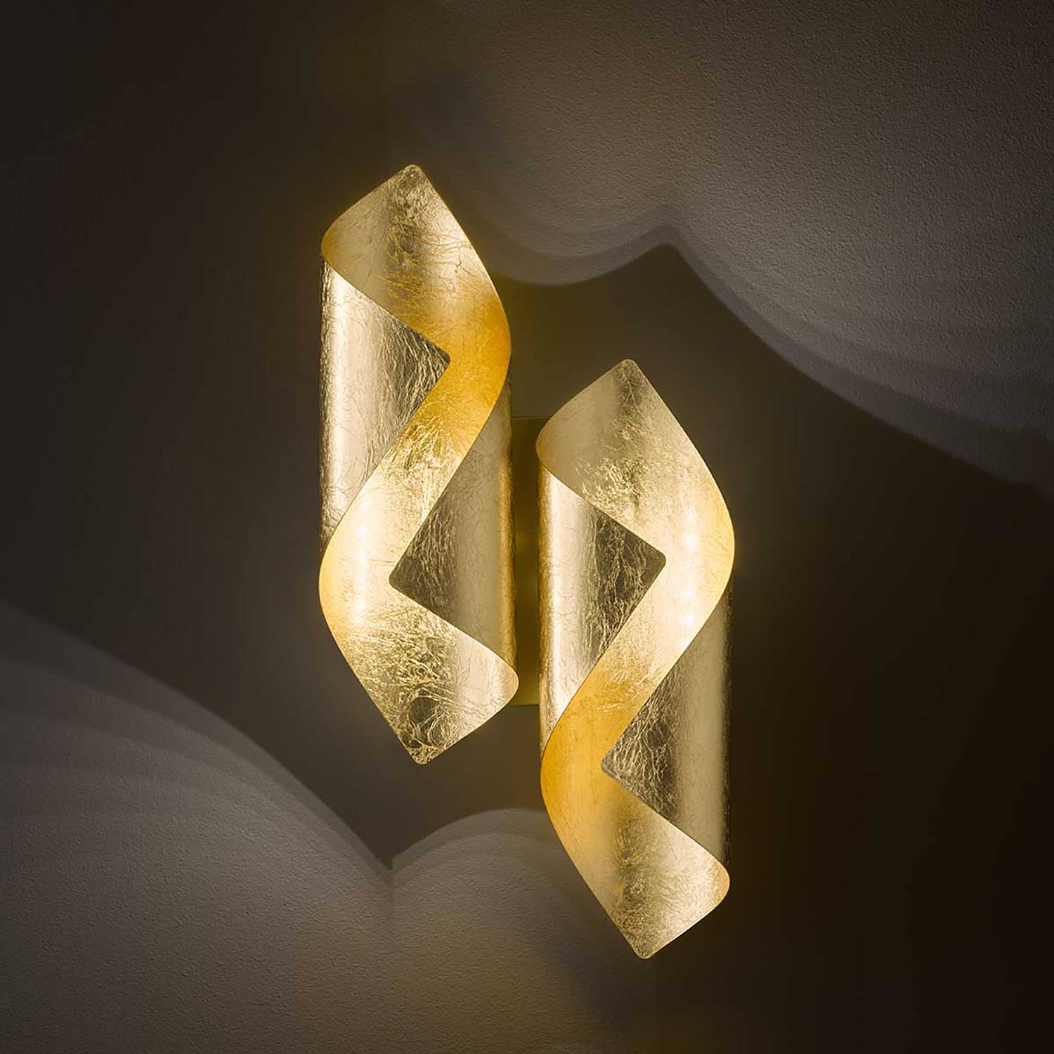 home24 Wofi LED-Wandleuchte Safira Gold Eisen 2-flammig 3W 21x10x42 cm (BxHxT) inkl. Leuchtmittel