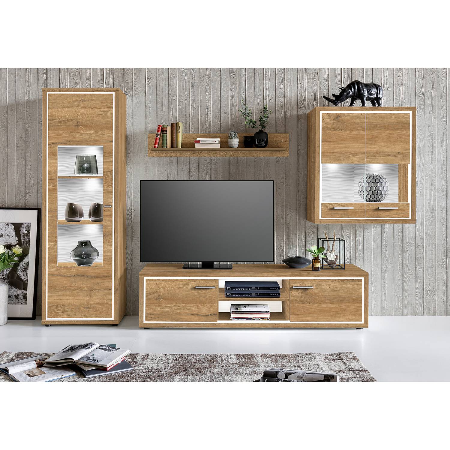 home24 loftscape TV-Lowboard Hagby II Grandson Eiche Dekor Spanplatte 175x45x47 cm (BxHxT) 2-türig mit Beleuchtung