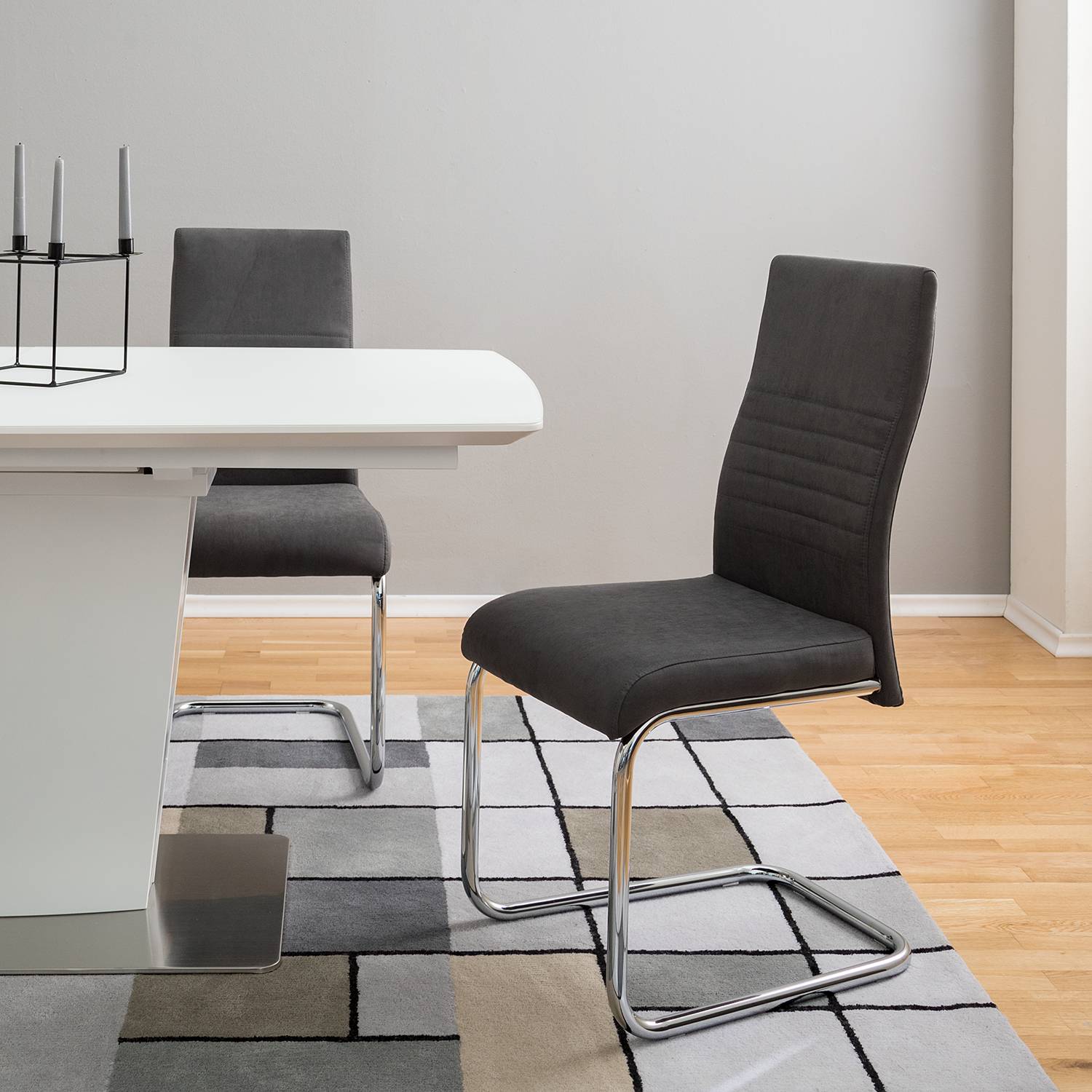 Chaise cantilever Claras