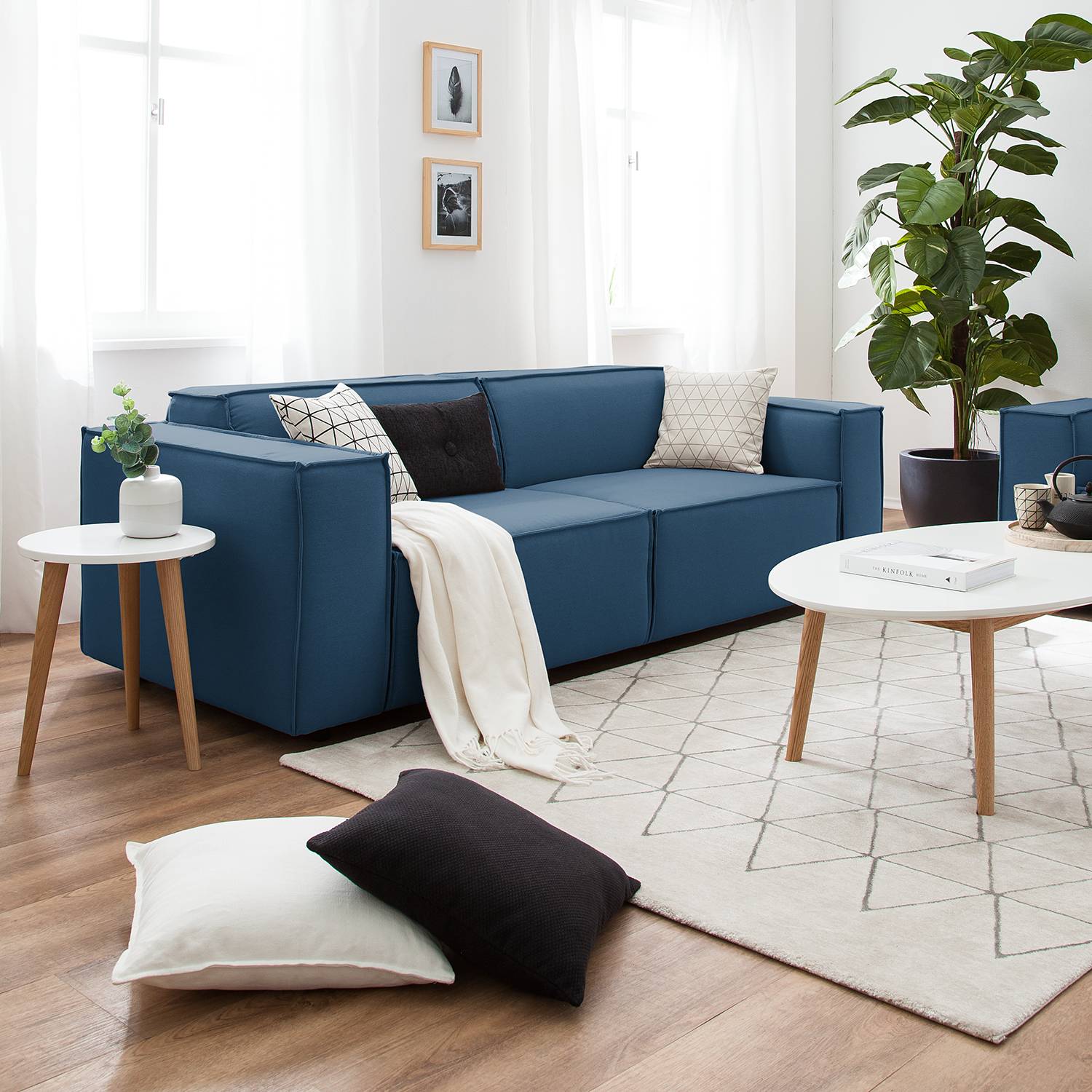 home24 Sofa Kinx 2,5-Sitzer Dunkelblau Strukturstoff 223x72x96 cm (BxHxT) Modern