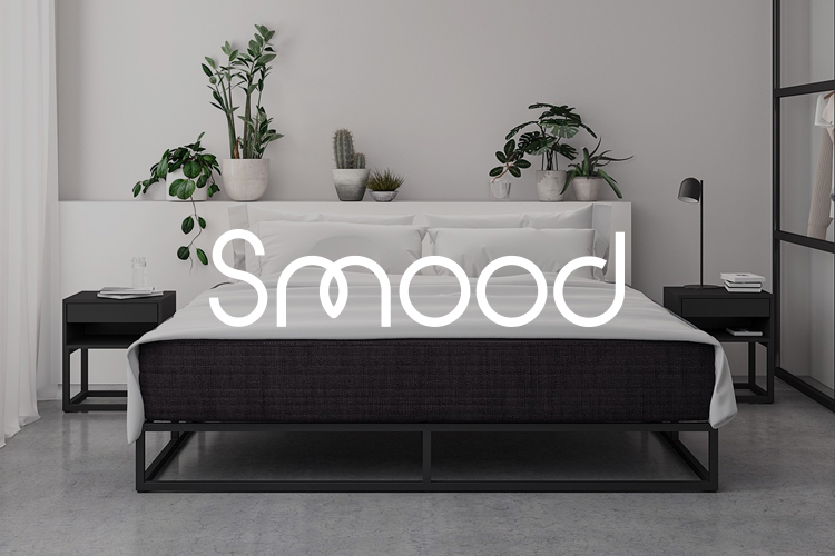 Metallbett und Matratze der home24 Matratzenmarke Smood