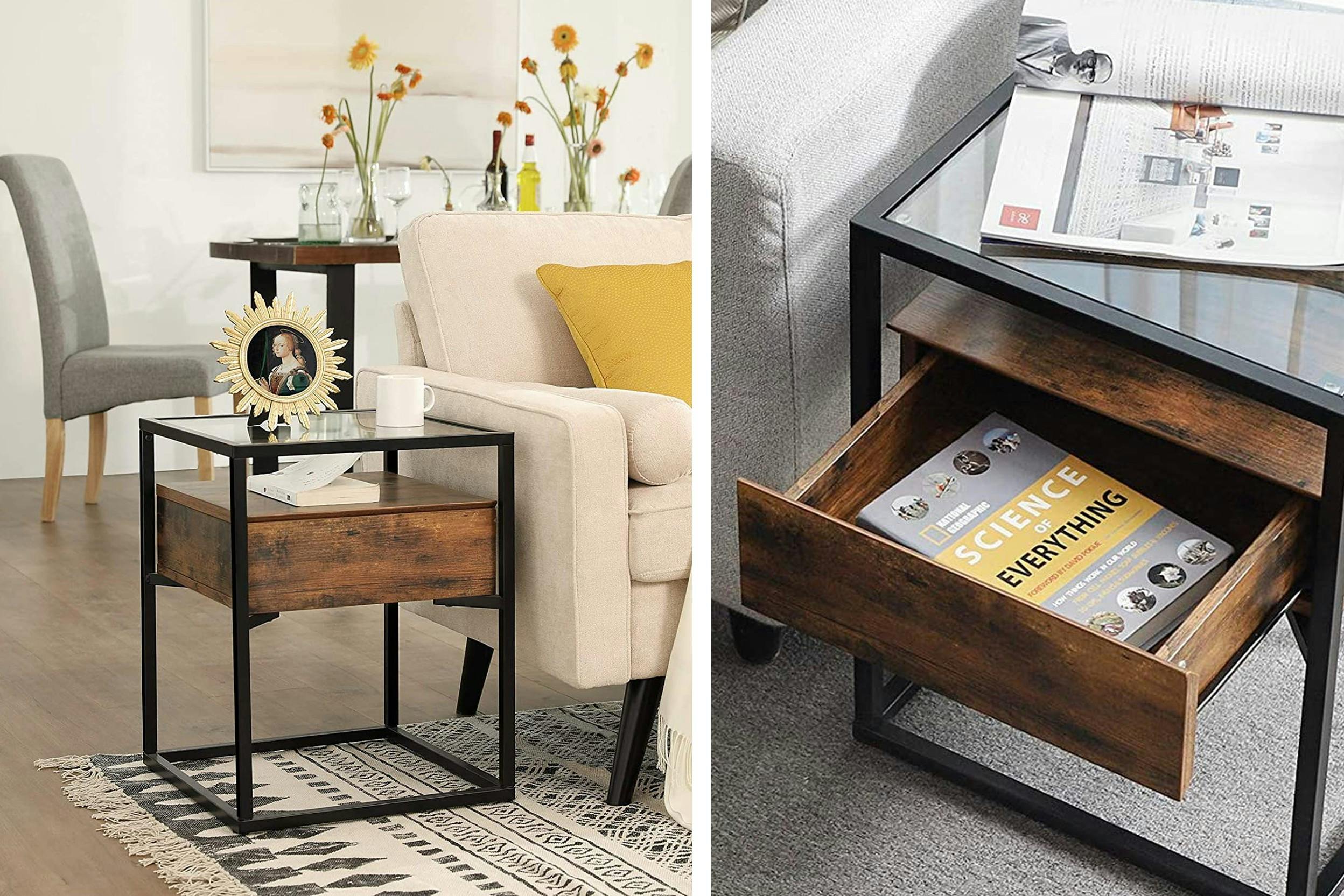 Industrial Beistelltisch aus Holz, Glas und Metal mit Schublade.