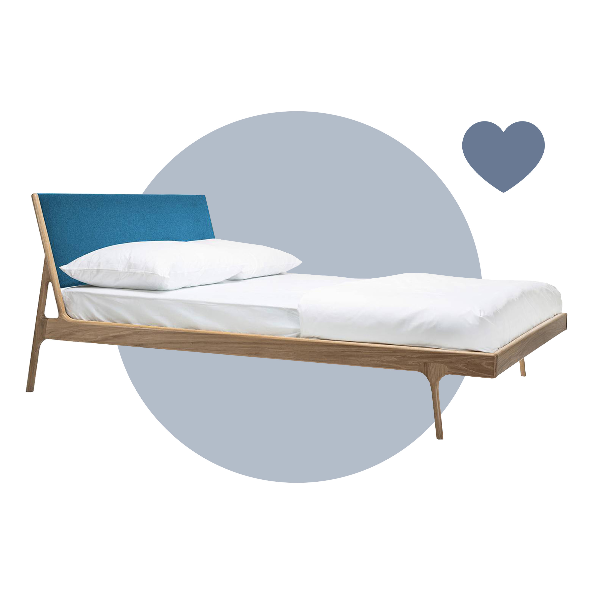 Bett Fleek der home24 Exklusivmarke Studio Copenhagen im Skandi-Stil mit blauem Kopfteil