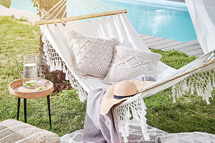 BUTLERS Gartenmöbel für einen erholsamen Urlaub Zuhause
