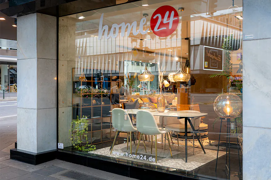 Möbel und mehr in unseren Showrooms & Outlets