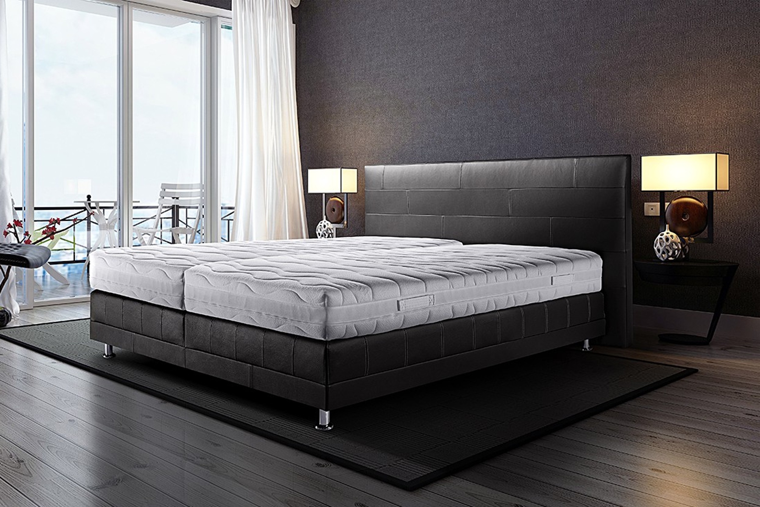 Elegantes Schlafzimmer in dunklen Tönen mit Lederbett inklusive Kaltschaummatratze